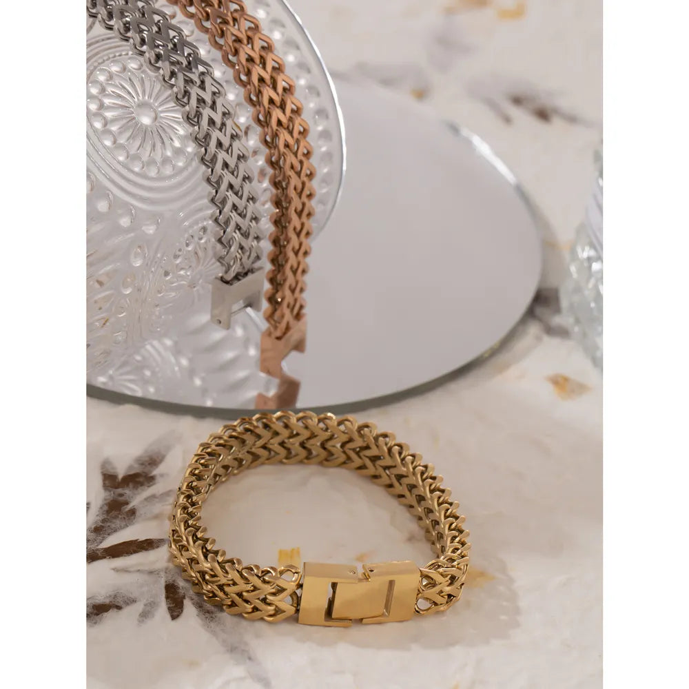 Long-Lasting Jewelry Finish