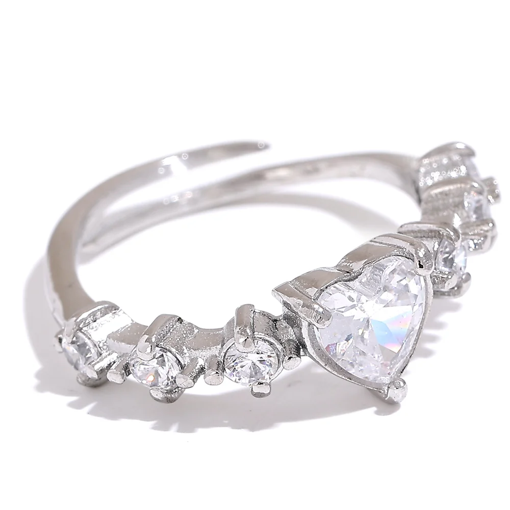 Silver heart ring, crystal accents, trendy jewelry